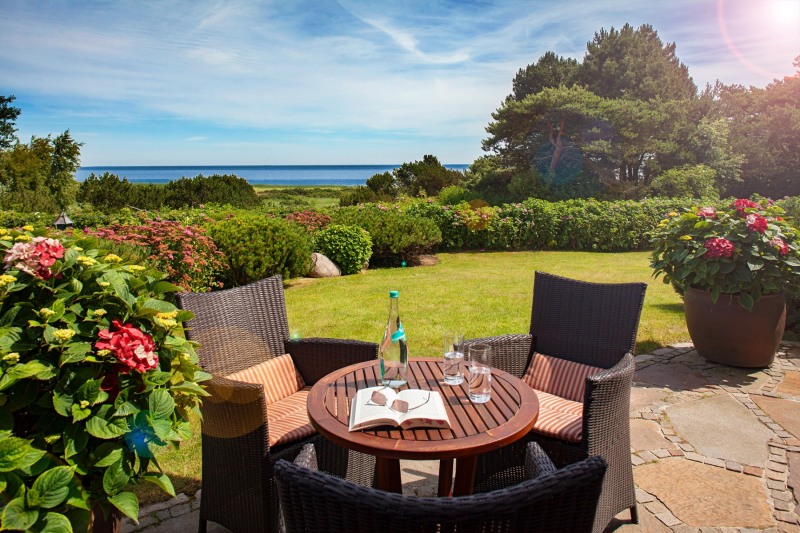 Terrasse mit Blick auf das Wattenmeer